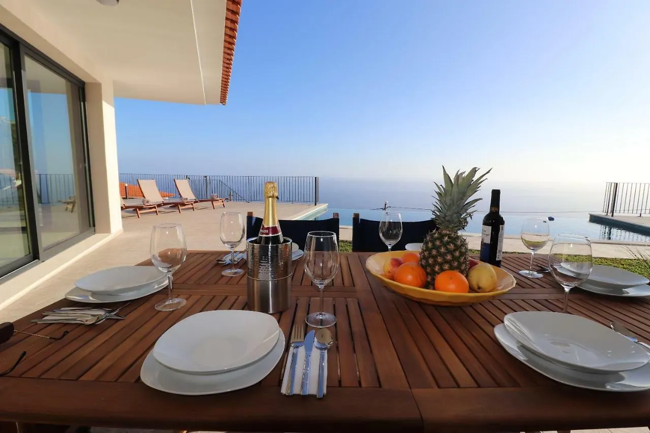 Villa Palheiros Arco da Calheta  Portugal